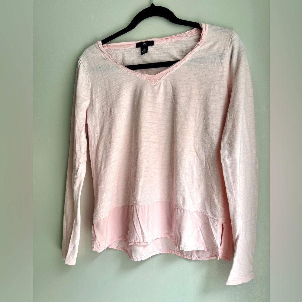 Gap  V-Neck Top T-Shirt Tee Pink